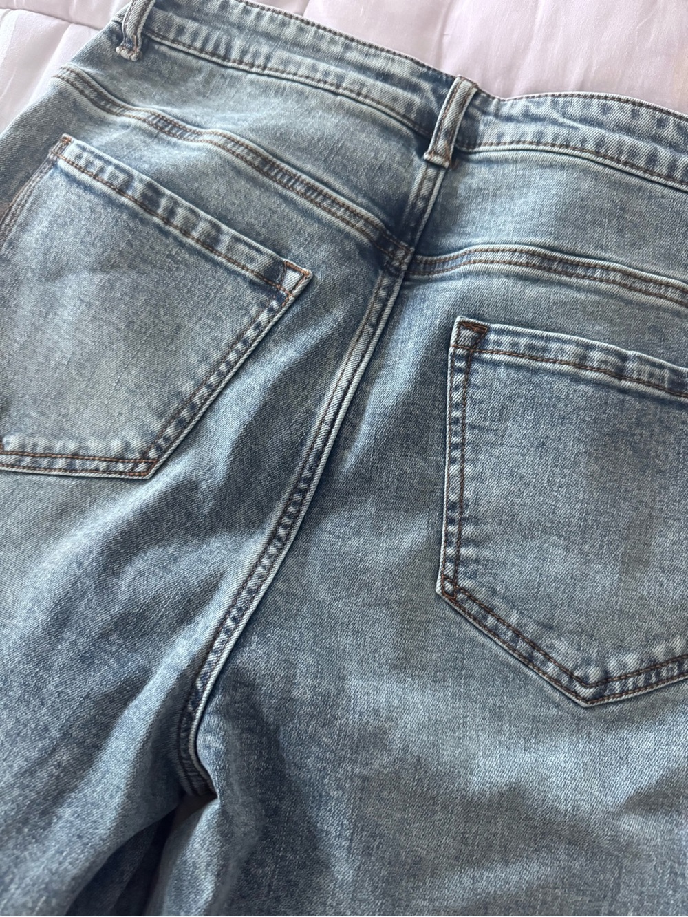Boston Proper Women’s Sequined Jeans size 8 - New without tags - Picture 3 of 4
